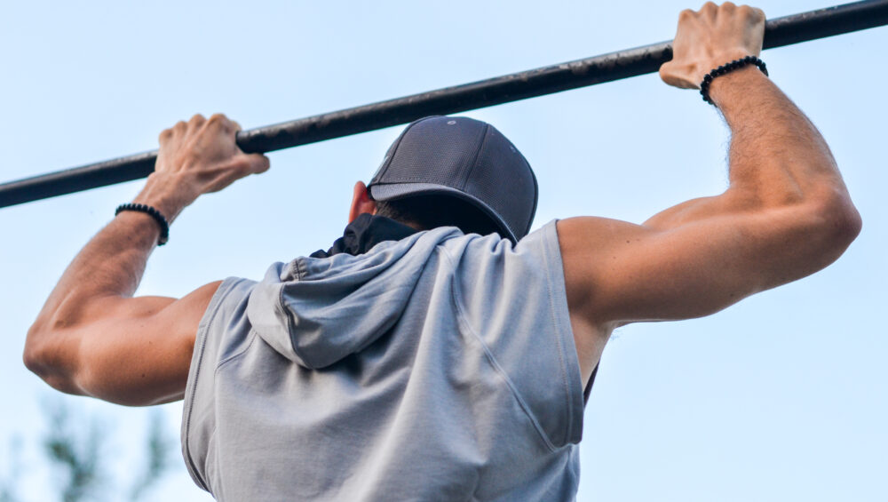 Cómo lograr tu primer pull up